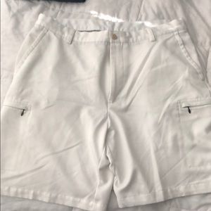 IZOD white gold shorts. Size 36